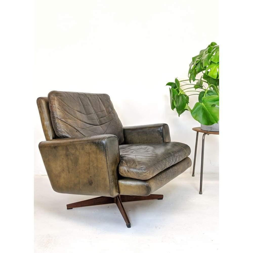 Vintage Leather Swivel Arm Chair Vatne Mobler Fredrik Kayser Scandinavian Mid Century-Mid Century Seating-KONTRAST